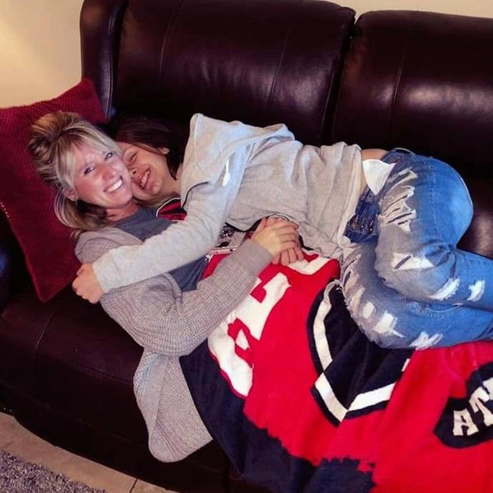 Meet your Posher, Joei